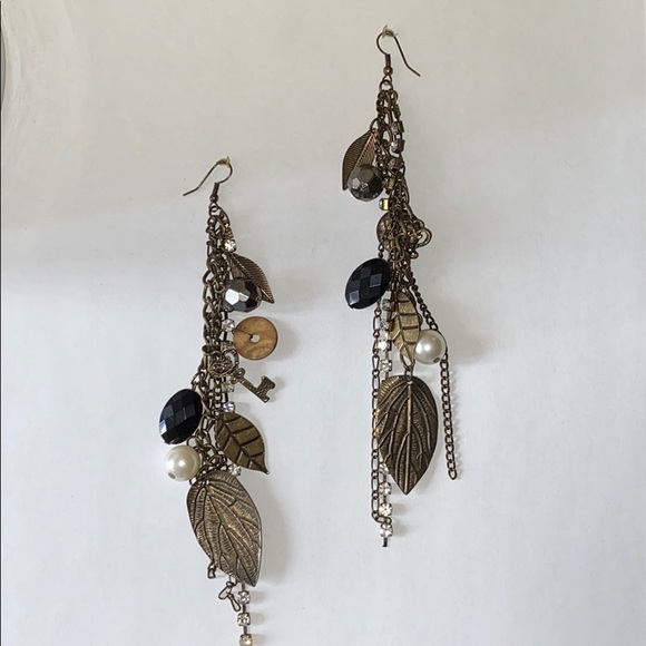 Assorted dangly earrings - Picture 7 of 9